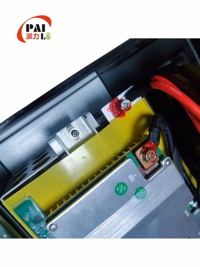 Nuovo prodotto, batteria di avviamento per moto ricaricabile Race LFP4l-BS con litio a ciclo profondo CCA155 da 12,8 V