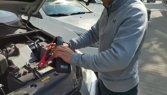 Mini avviatore di emergenza da 5200 mAh con caricatore del telefono (XH-PB-114)